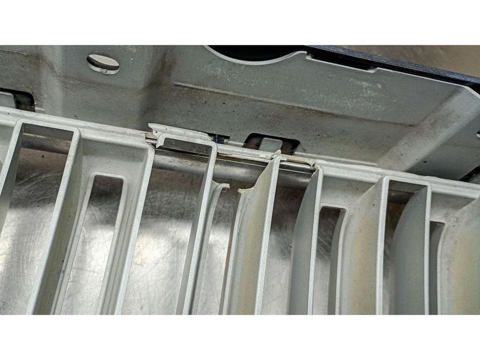 grill volvo xc90 ii 14- 31425934