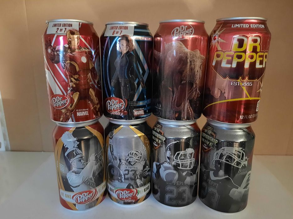 Lote de 85 latas de bebidas diversas - Dr Pepper, La Casera, Vimto e outras