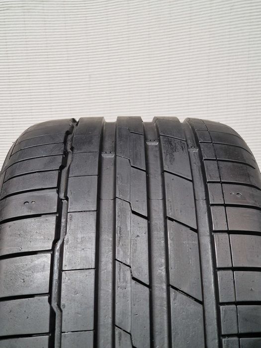 4 Pneus 235/35R19 HANKOOK Semi Novos