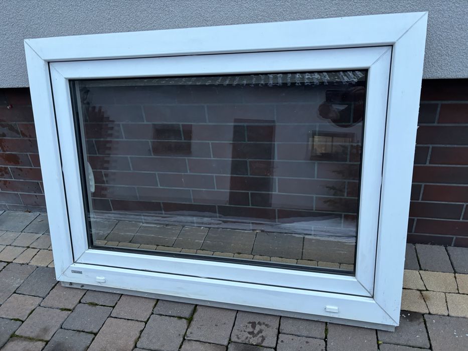 Okno PCV 114 x 82 cm
