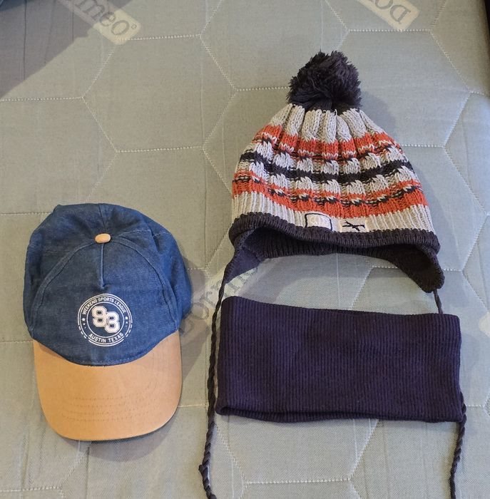 Шапка, кепка, хомут на мальчика