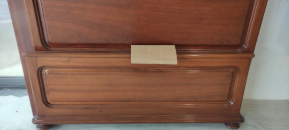 Cama de casal em mogno como nova