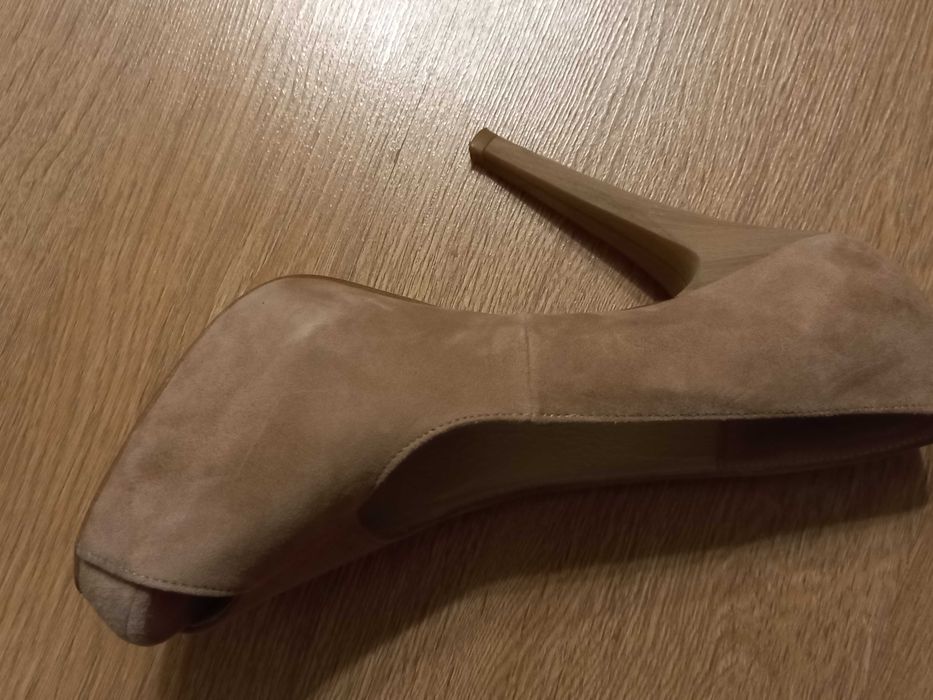 Buty na wysokim obcasie