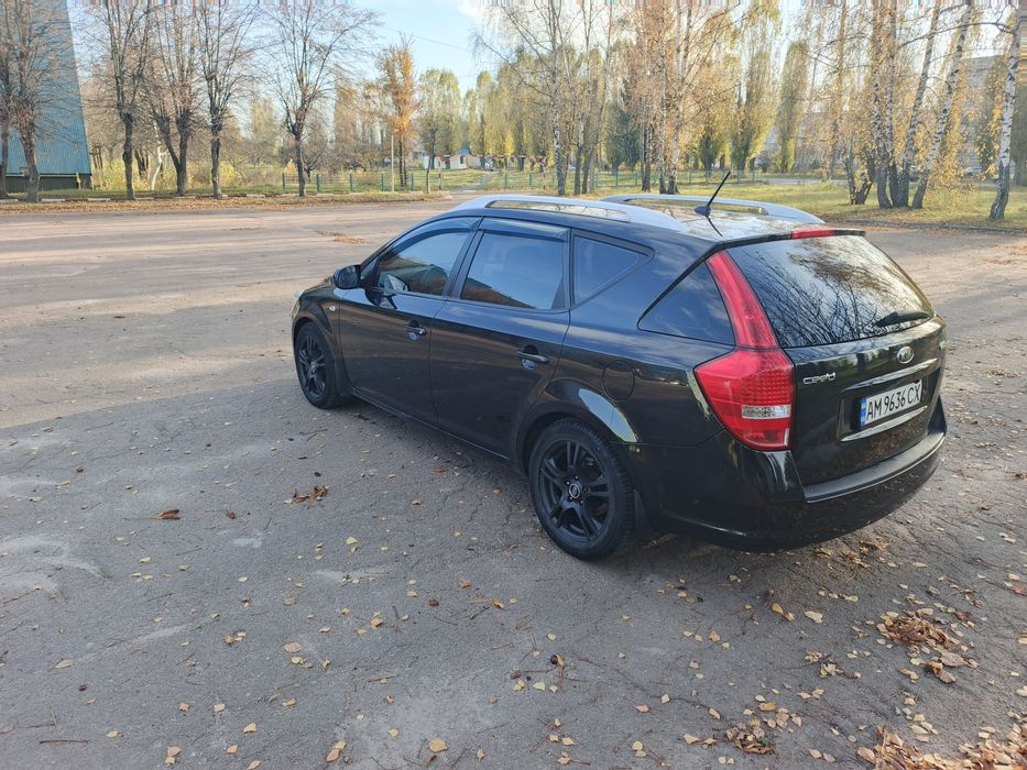 Автомобіль Kia Сeed 2012