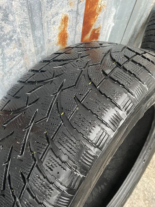 Резина зима Toyo 285 50 R20