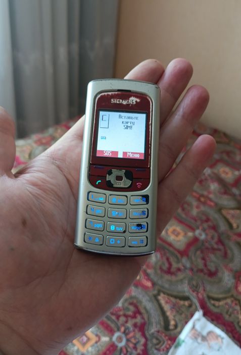 Кнопочный мобильный телефон Siemens