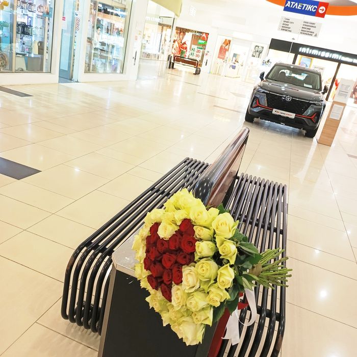 51, 101, 201, 301... Троянда за гуртовими цінами ( роза оптом)