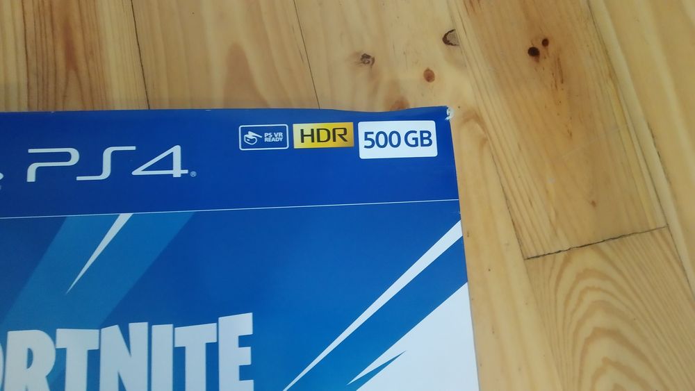 PS4 Fifa20 1Comando 500GB SELADO/TROCA