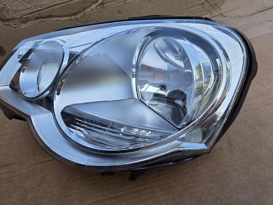 Lampa vw polo 9n