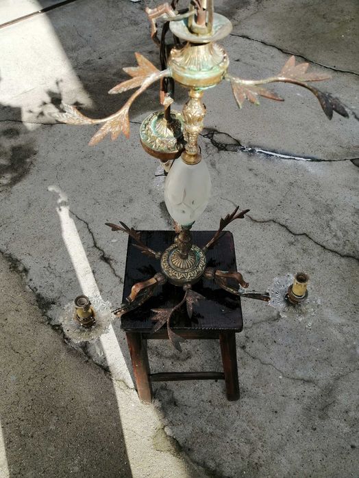 Candeeiro antigo de teto