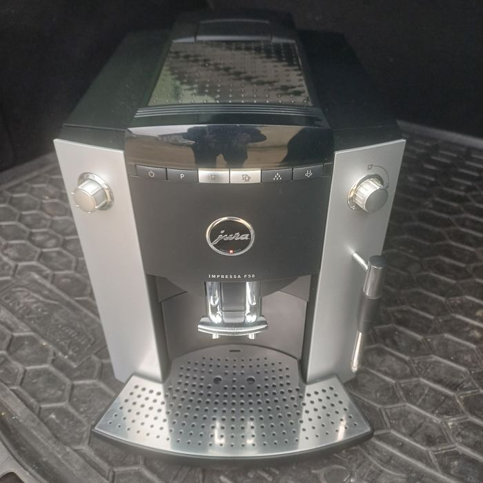 Кавоварка Delonghi Dinamica