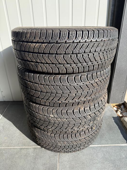 Opony 215/65/16C Semperit 2022 Rok 4 szt