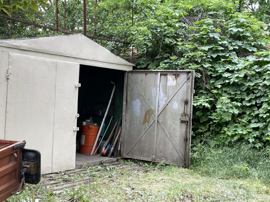 Продам гараж на Черемушках