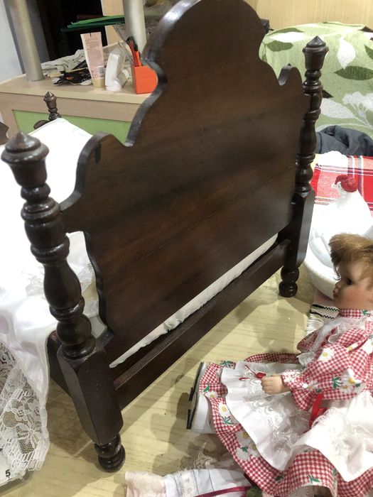 Кровать кукольная