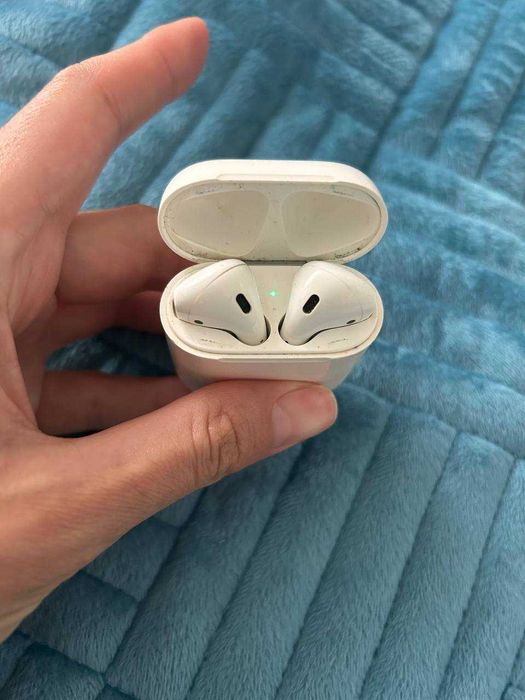 Apple AirPods 2 б/в