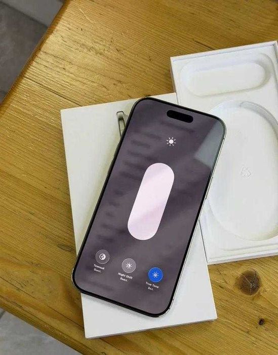 iPhone Air, 256 ГБ, eSIM