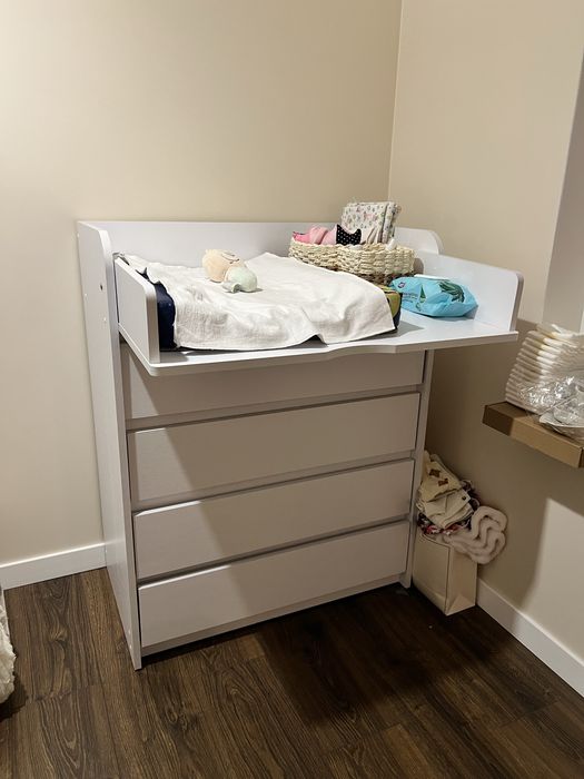 Пеленальний комод