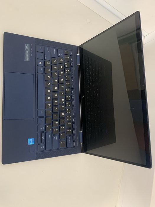 Portátil HP Dragonfly G2
