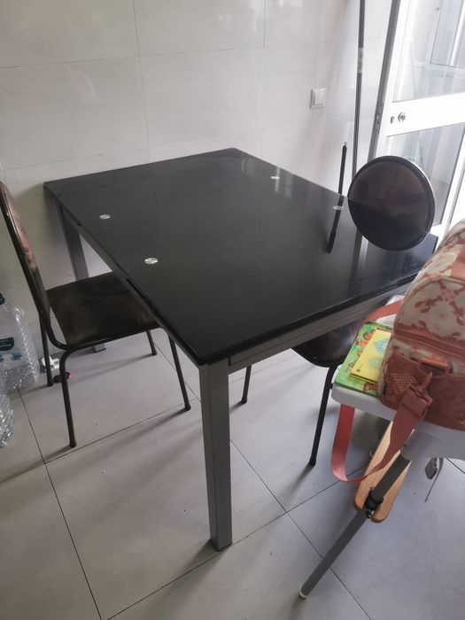 Mesa de jantar extensível
