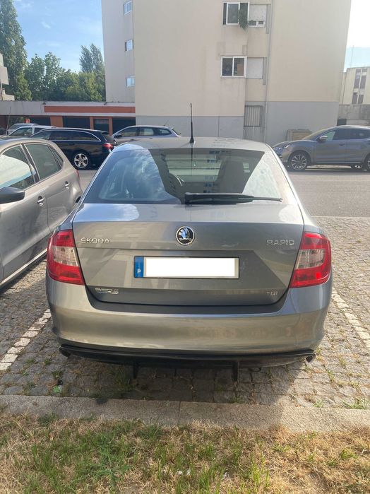Skoda Rapid 1.6 TDI | Impecável | 162500 km | Revisão Feita