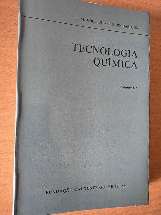 Livro "Tecnologia Química" de J. M. Coulson e J. F.  Richardson