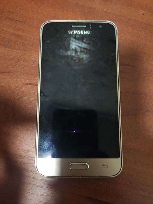 Продам телефон Samsung