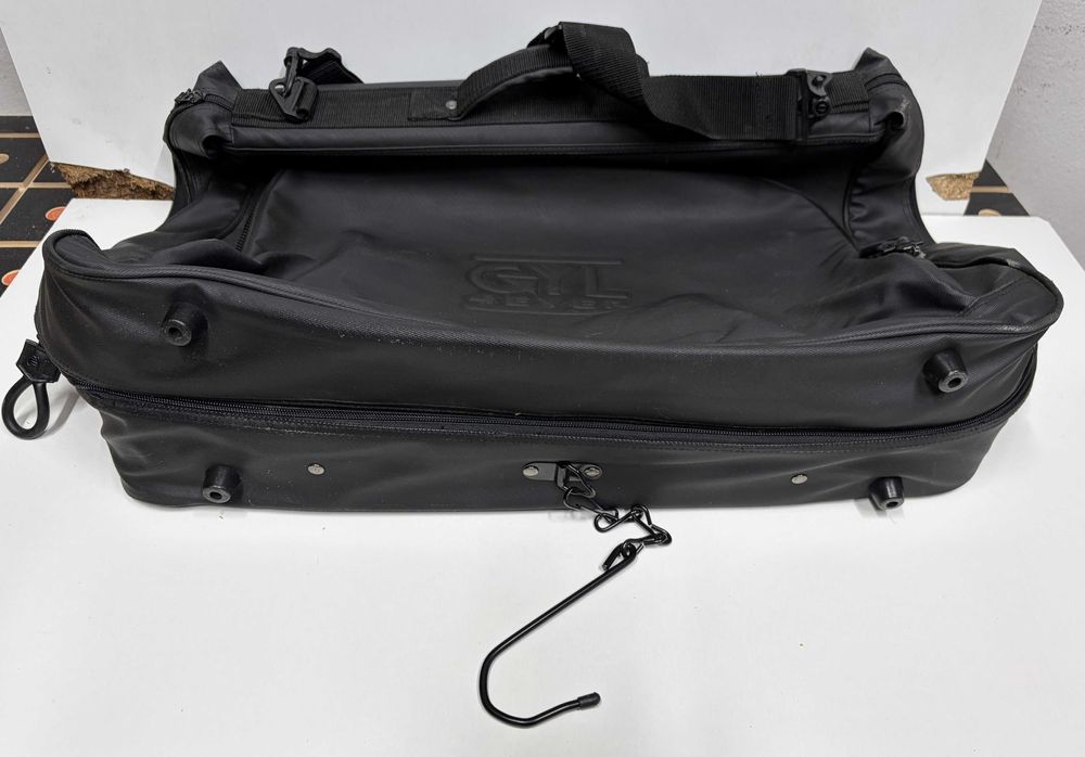 Mala Porta-Fatos de Viagem GYL 4EVER (Preta)