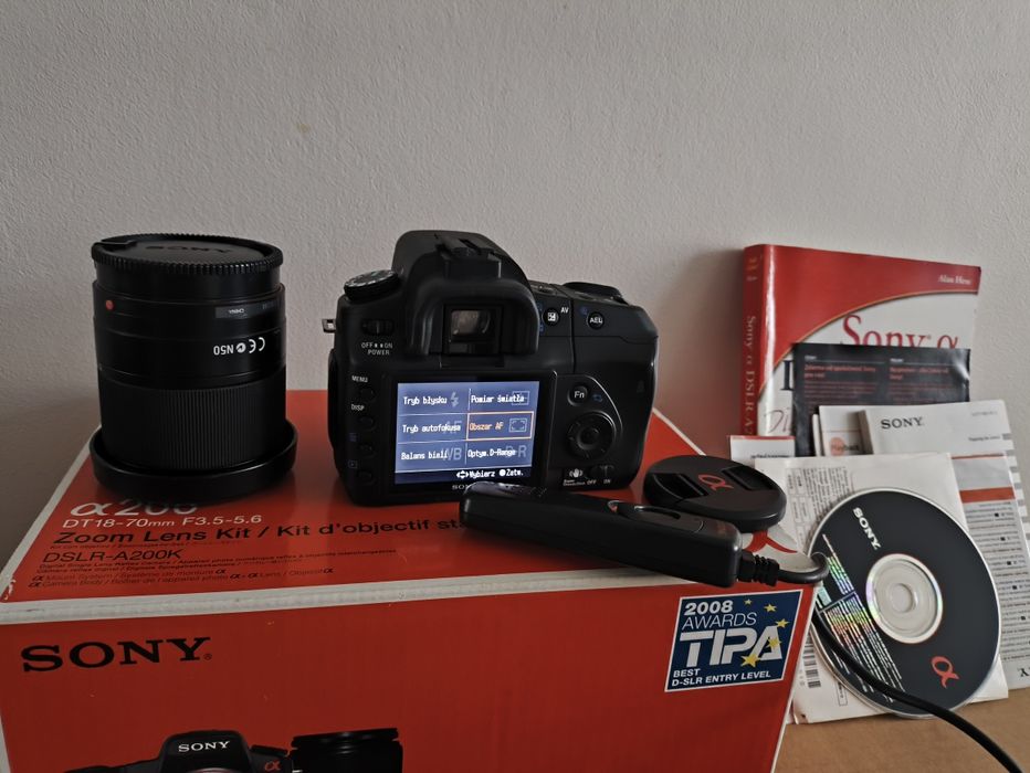 Sony a200 plus obiektyw karta zestaw