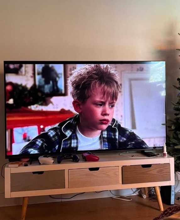 TV Samsung QLED 55” 4K Smart TV (QE55Q60BAUXXC) — Excelente Estado