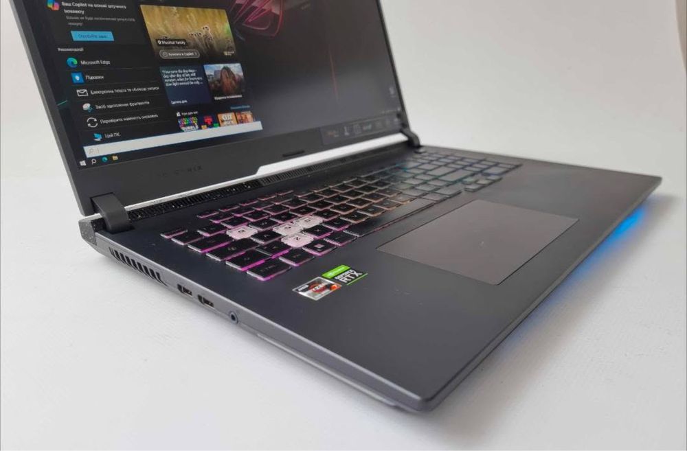 Asus ROG STRIX G17 G713RM (2022) Eclipse Gray