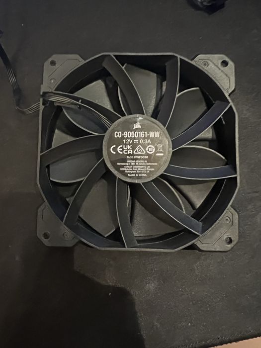 Вентилятор Corsair Sp120 Elite