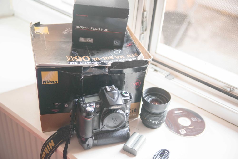 D90 коробочний комплект + SIGMA 18-50 1:3.5-5.6