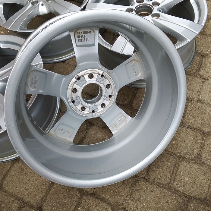 alufelgi jak Nowe Dezent z czujnikami 4 szt 17 cali Oryginał Mercedes VW Audi Skoda