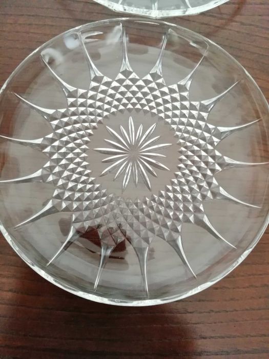 Pratos / Boleira /cinzeiro em cristal