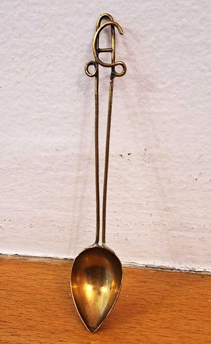 Colher em prata com monograma, antiga e rara