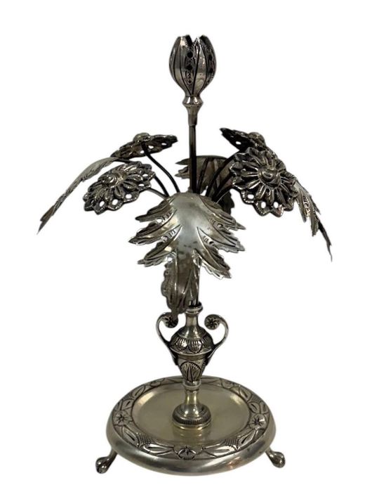 Paliteiro antigo ramo de flores. Em prata portuguesa