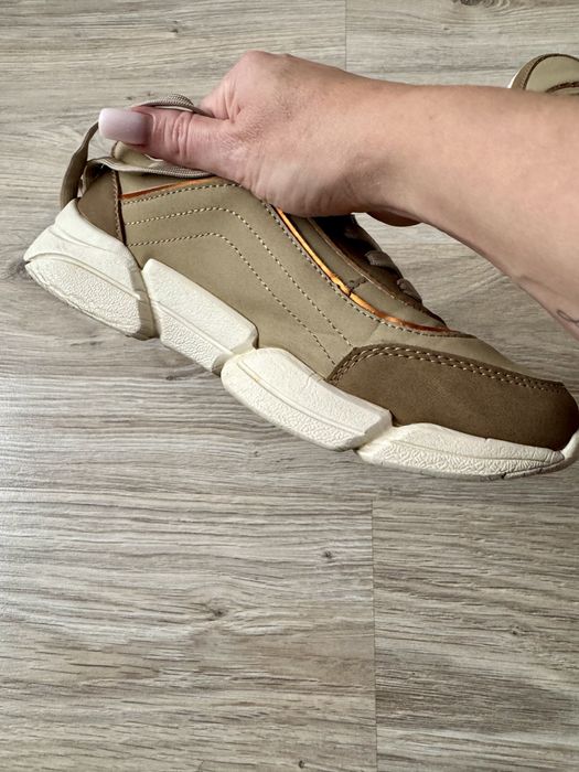 Кросівки Bugatti 37 розмір