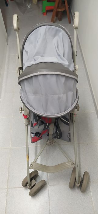 Stroller434858951789793281