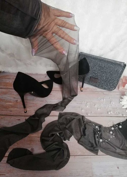 pończochy nylonowe szare