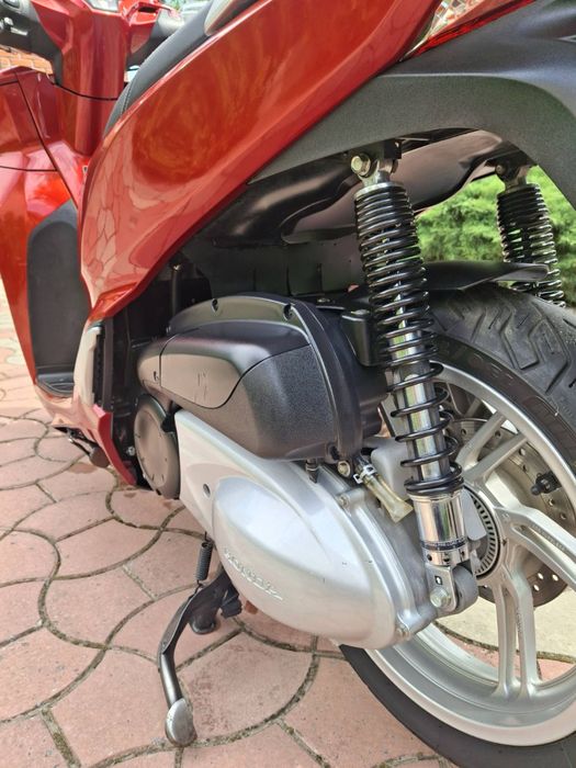 Продам Honda sh 300 2016