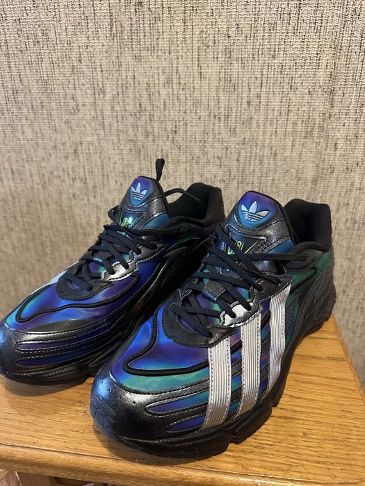 Продам кросівки Adidas