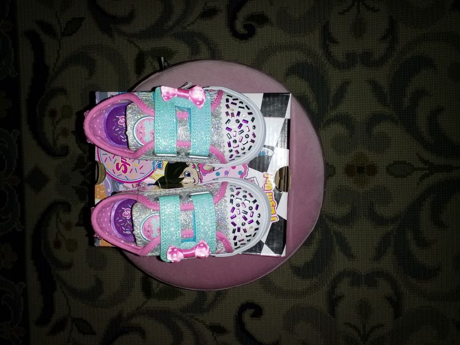 Ténis da SKECHERS lindíssimos NOVOS