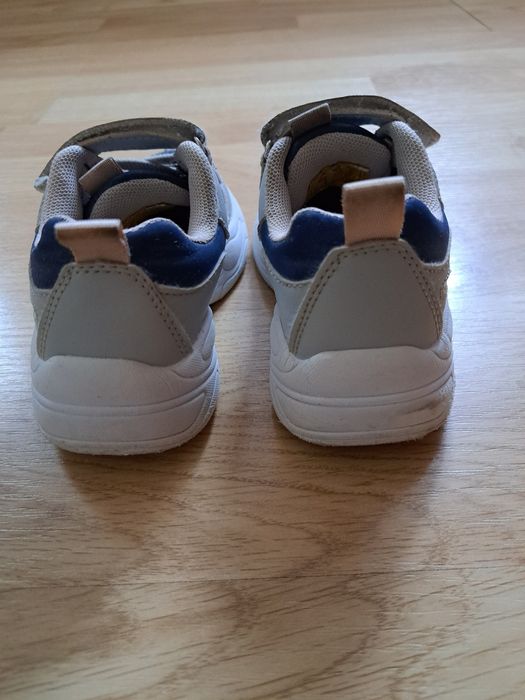 Buty adidasy 26 dziewczęce