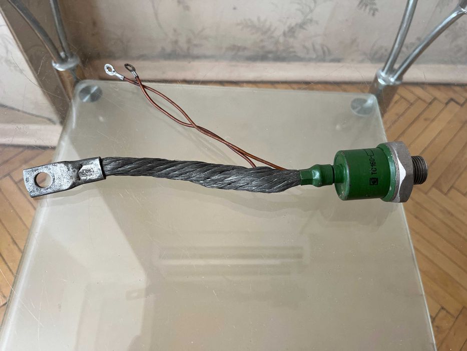 Тиристор симметричный ТС160-8