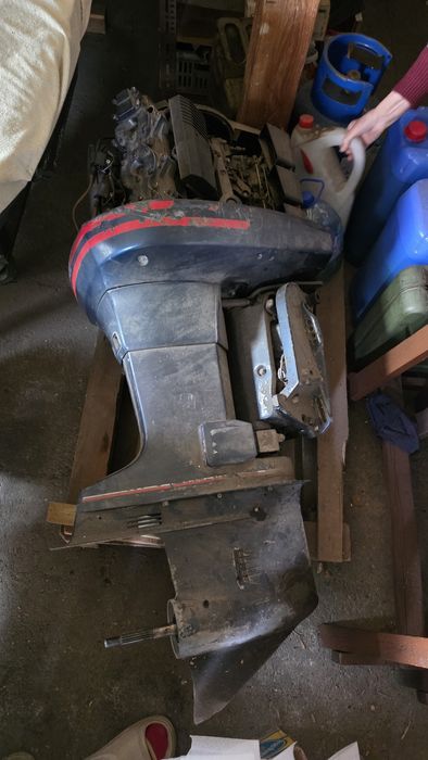 Silnik zaburtowy YAMAHA 150 uszkodzony