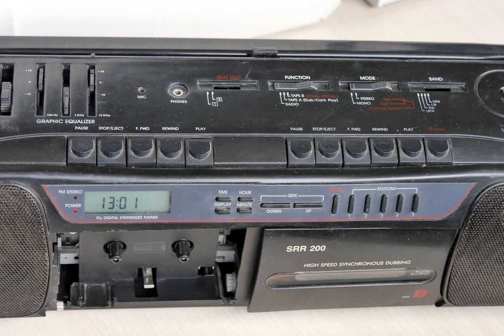 Магнитофон  Clatronic SRR200