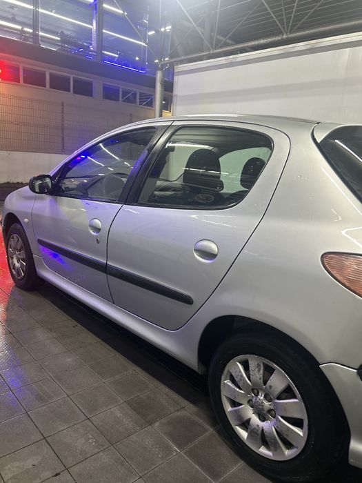 Peugeot 206 1.1 2004 com 168.000 KMS — photo 3