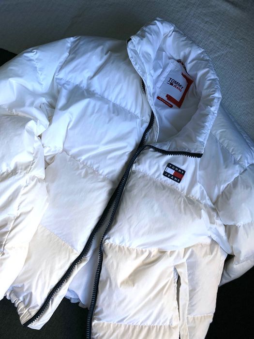 Жіноча зимова куртка Tommy Hilfiger (L)