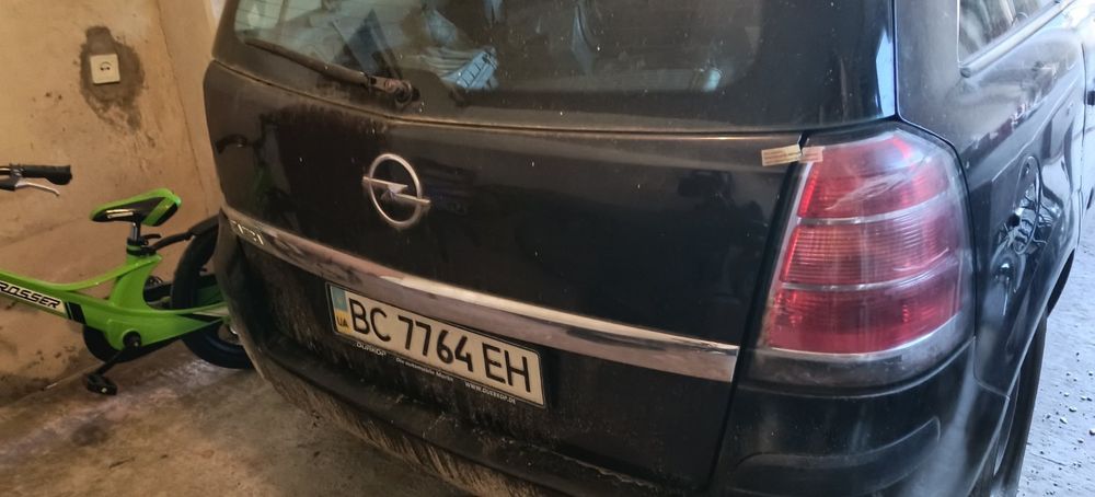 Продам  машину !Под  ремонт! 1400 ₴