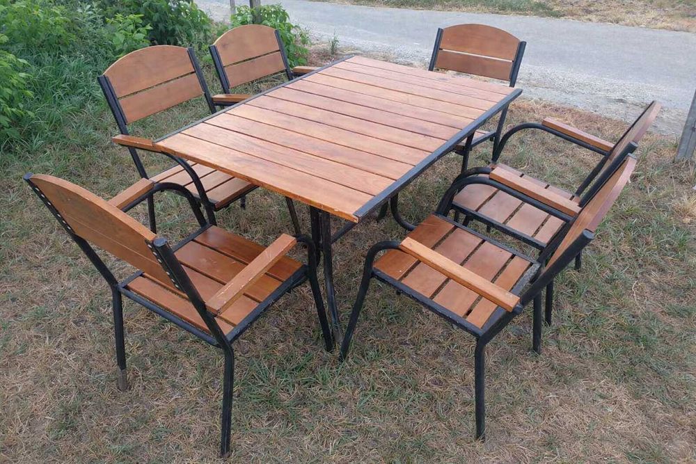 Садові меблі, меблі для дачі та літніх кафе.